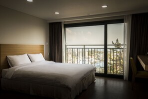 Deluxe Room, Terrace, Ocean View - W Ocean Pension (Seogwipo)