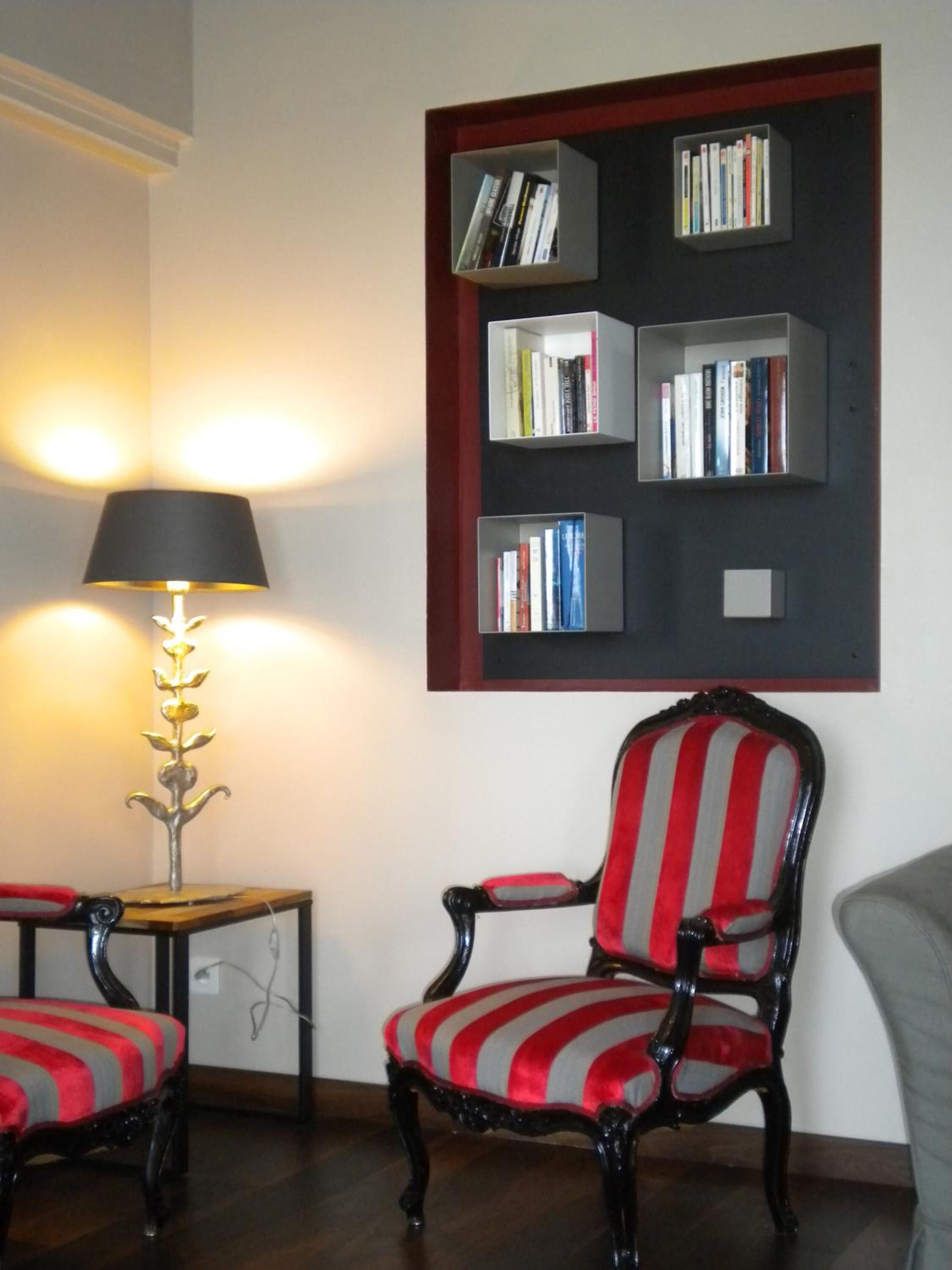 110-inch smart tv with digital channels, tv, netflix