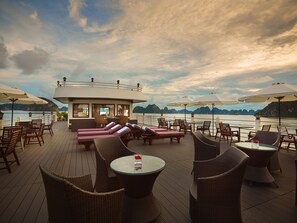 Aerial view - Halong Athena Cruise (Ha Long)