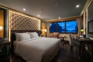 In-room safe, desk, blackout drapes, soundproofing - Halong Athena Cruise (Ha Long)