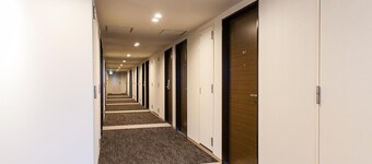 Y’s Hotel Shin - Osaka