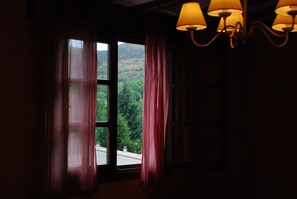 House, 2 Bedrooms, Mountain View | View from room