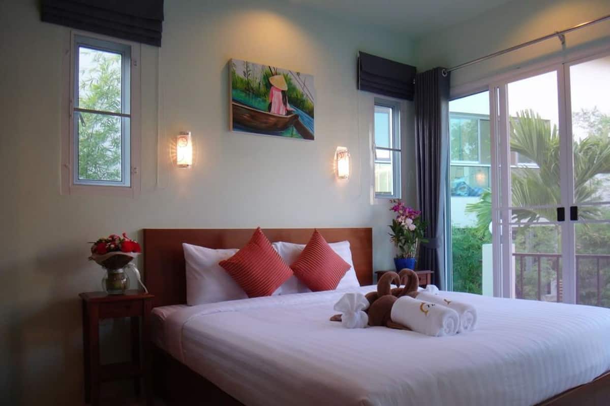 Villa, 1 Bedroom | In-room safe, desk, soundproofing, free WiFi
