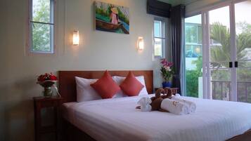Villa, 1 Bedroom | In-room safe, desk, soundproofing, free WiFi