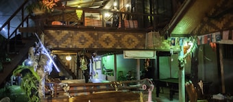 The Lazy Bar And Guesthouse