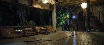 The Lazy Bar And Guesthouse