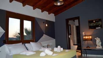 Vila, 5 quartos, piscina particular | 5 quartos, cofres nos quartos, ferros/tábuas de passar roupa