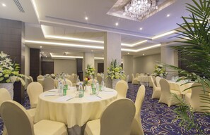 Breakfast, lunch and dinner served - Intour Jazan Hotel (Jizan)