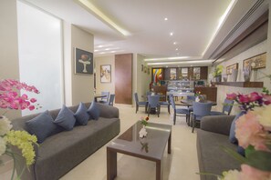 Coffee shop - Intour Jazan Hotel (Jizan)