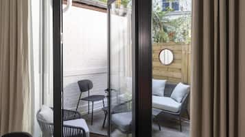 2 bedroom apartment Ground floor with terraces - 85m2 | 露台/庭院
