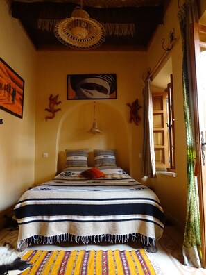 Room (Zagora) | Individually decorated, individually furnished, rollaway beds, free WiFi - Dar Mar'Ouka (Marrakech)