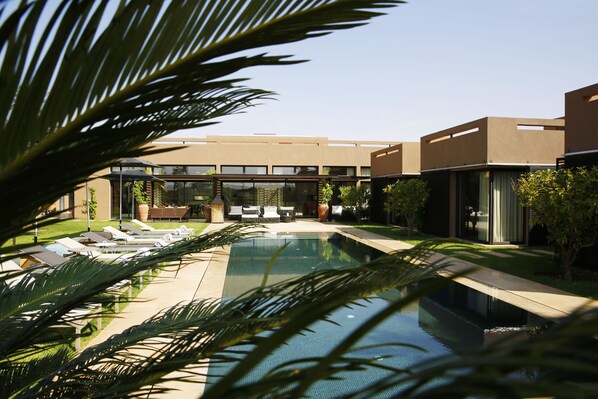 Outdoor pool - Villa Olirange (Marrakech)