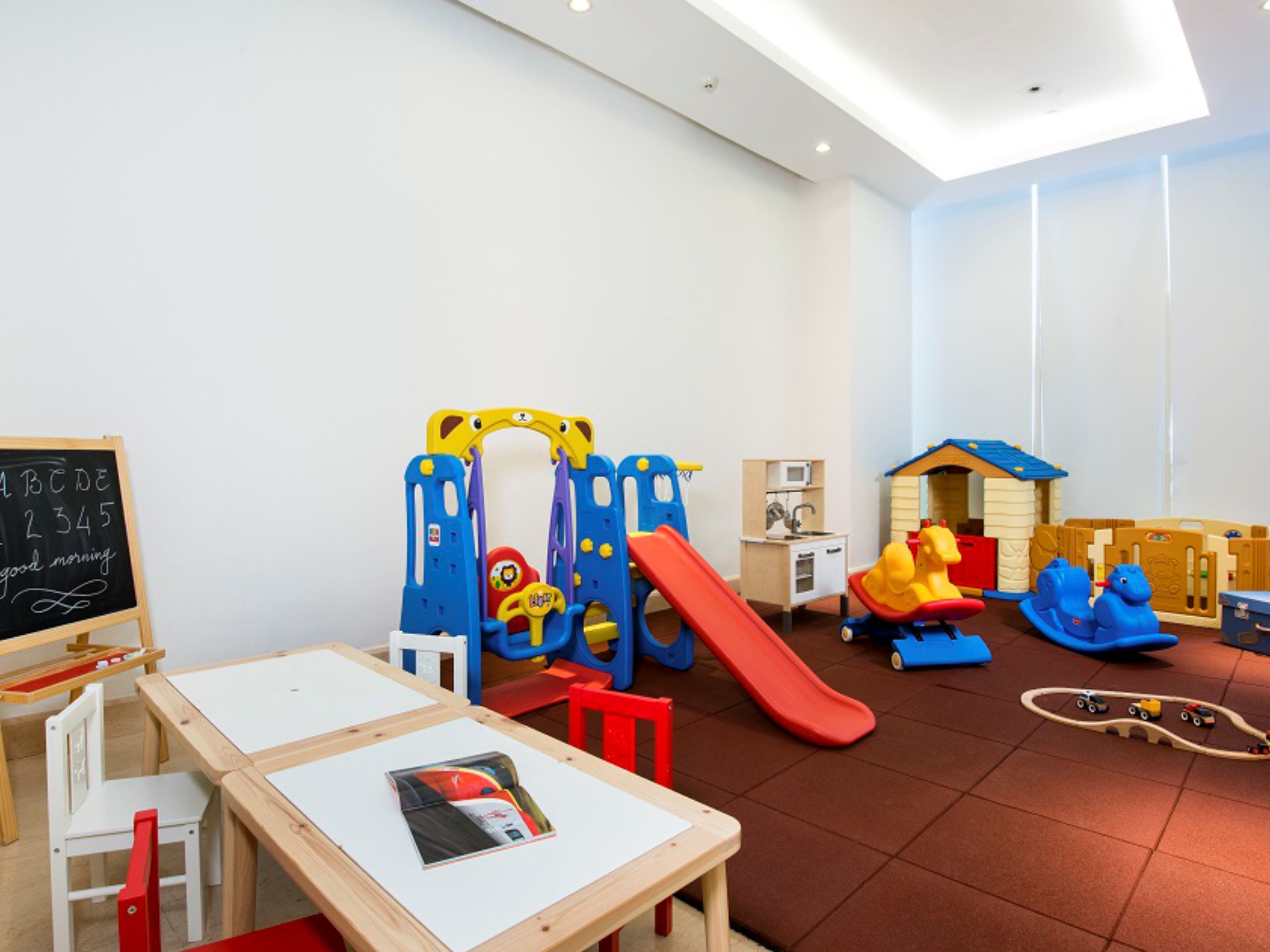 Área de juegos infantiles techada