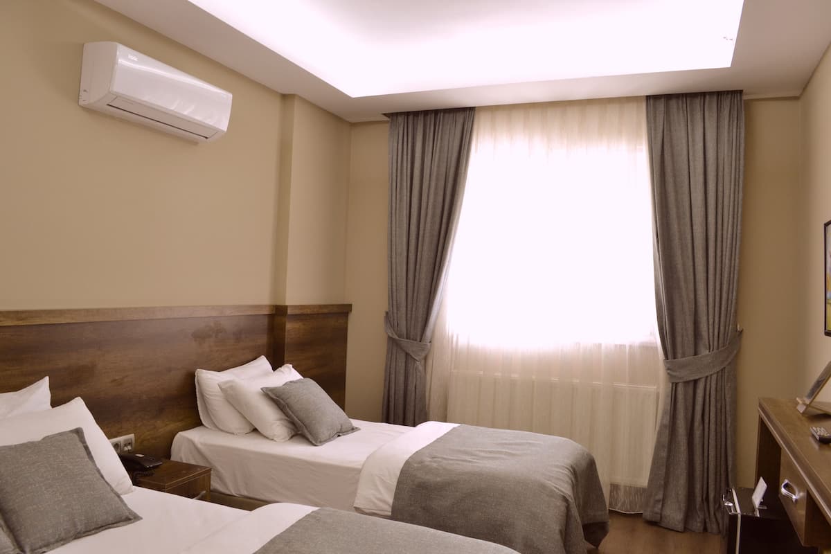 Minibar, in-room safe, blackout drapes, soundproofing