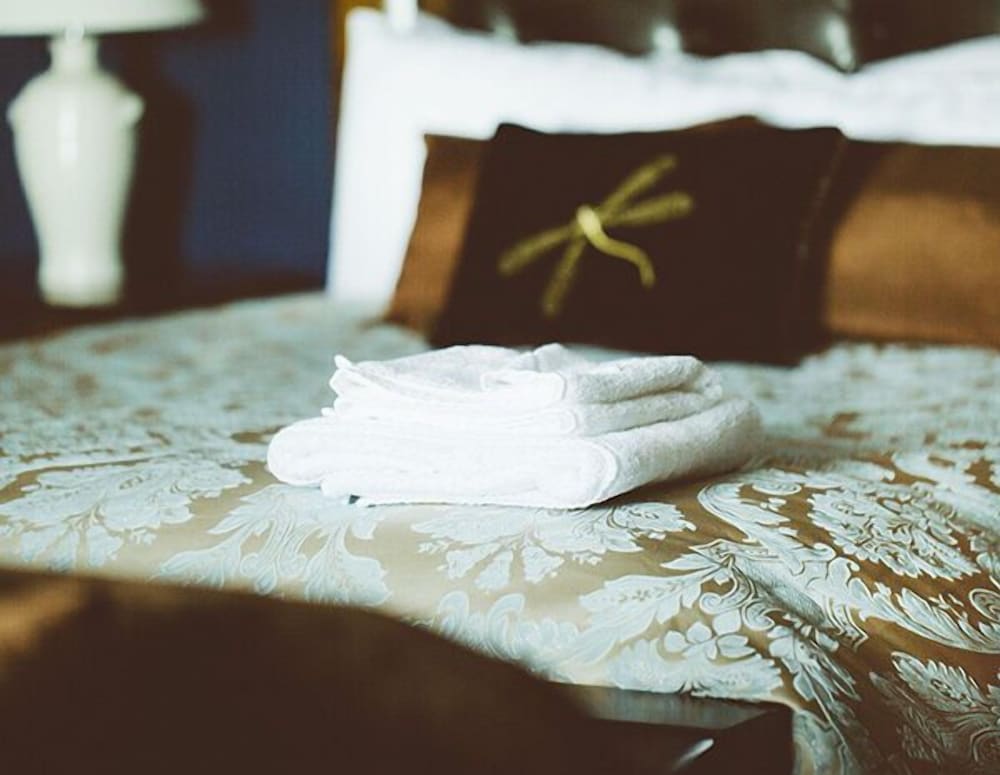 The Coast Lodge, Restaurant and Bed & Breakfast by null