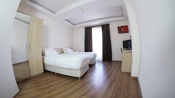 Standard Twin Room | 2 bedrooms, premium bedding, minibar, in-room safe