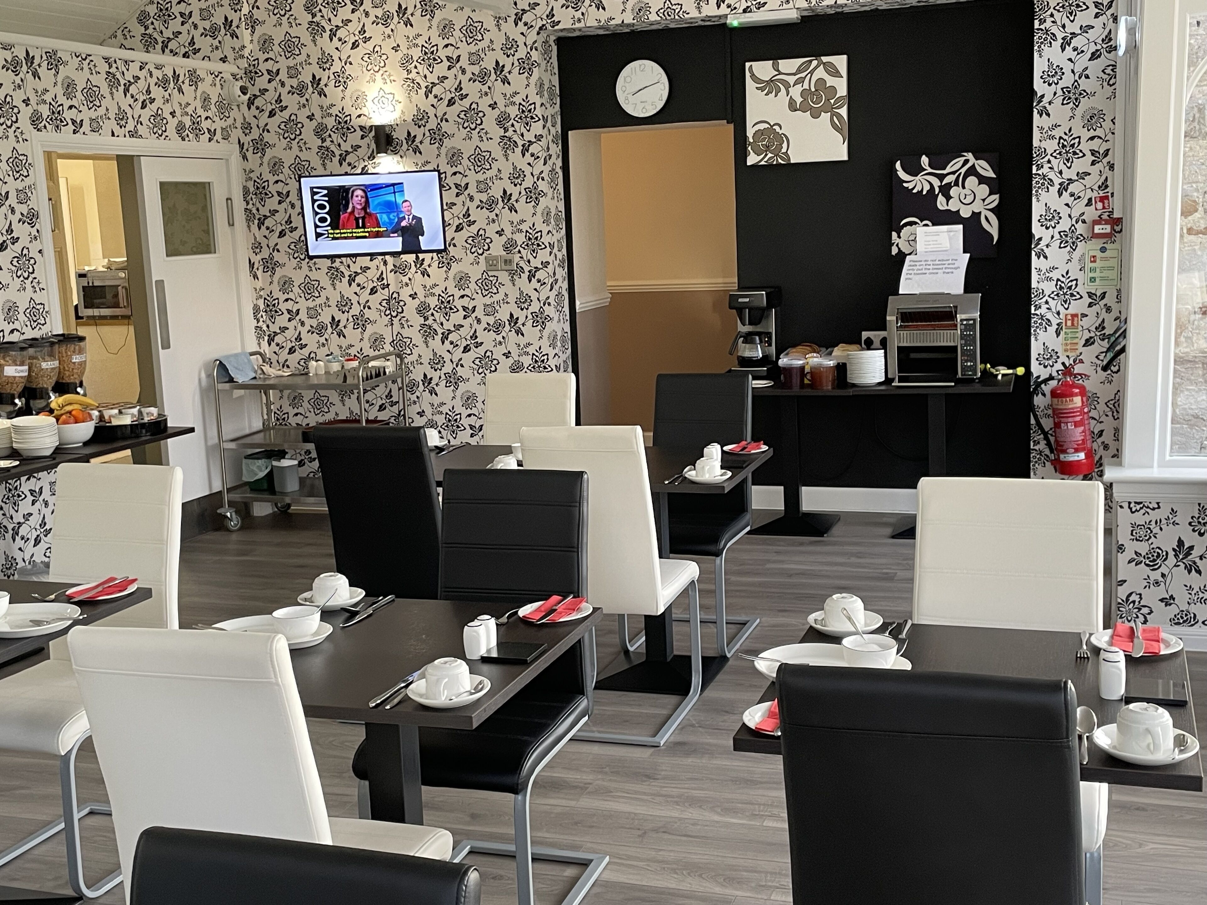 Termasuk sarapan pesanan masak setiap hari 