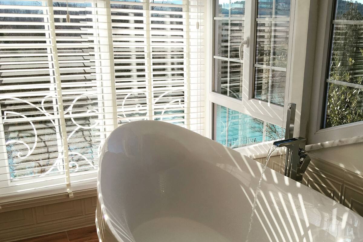 Baignoire relaxante profonde