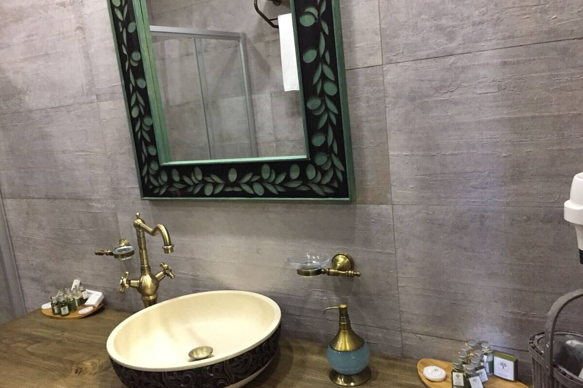 superior double or twin room, sea view | 2 bedrooms, minibar, in-room safe, desk