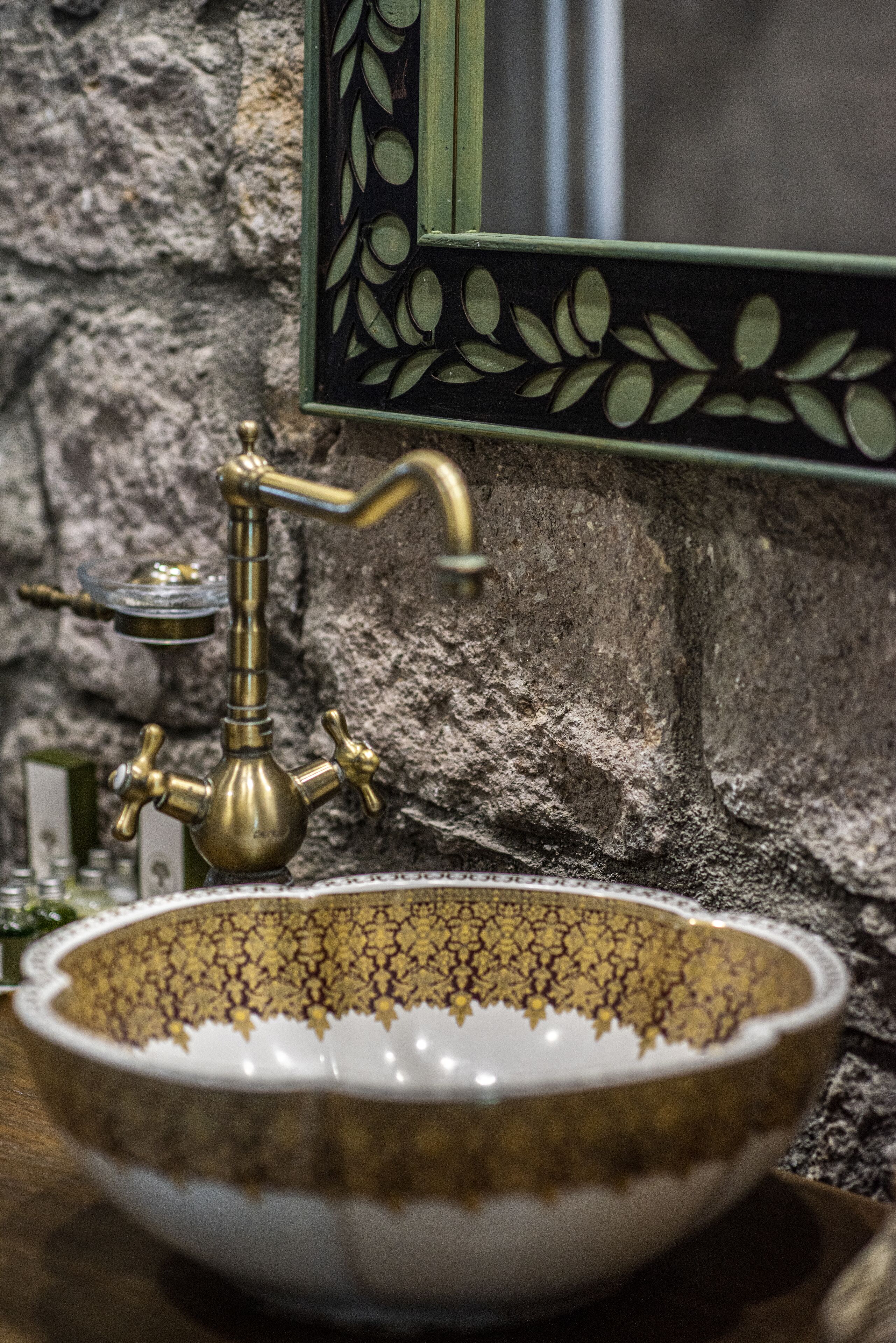 superior double or twin room, sea view | bathroom | shower, free toiletries, hair dryer, slippers