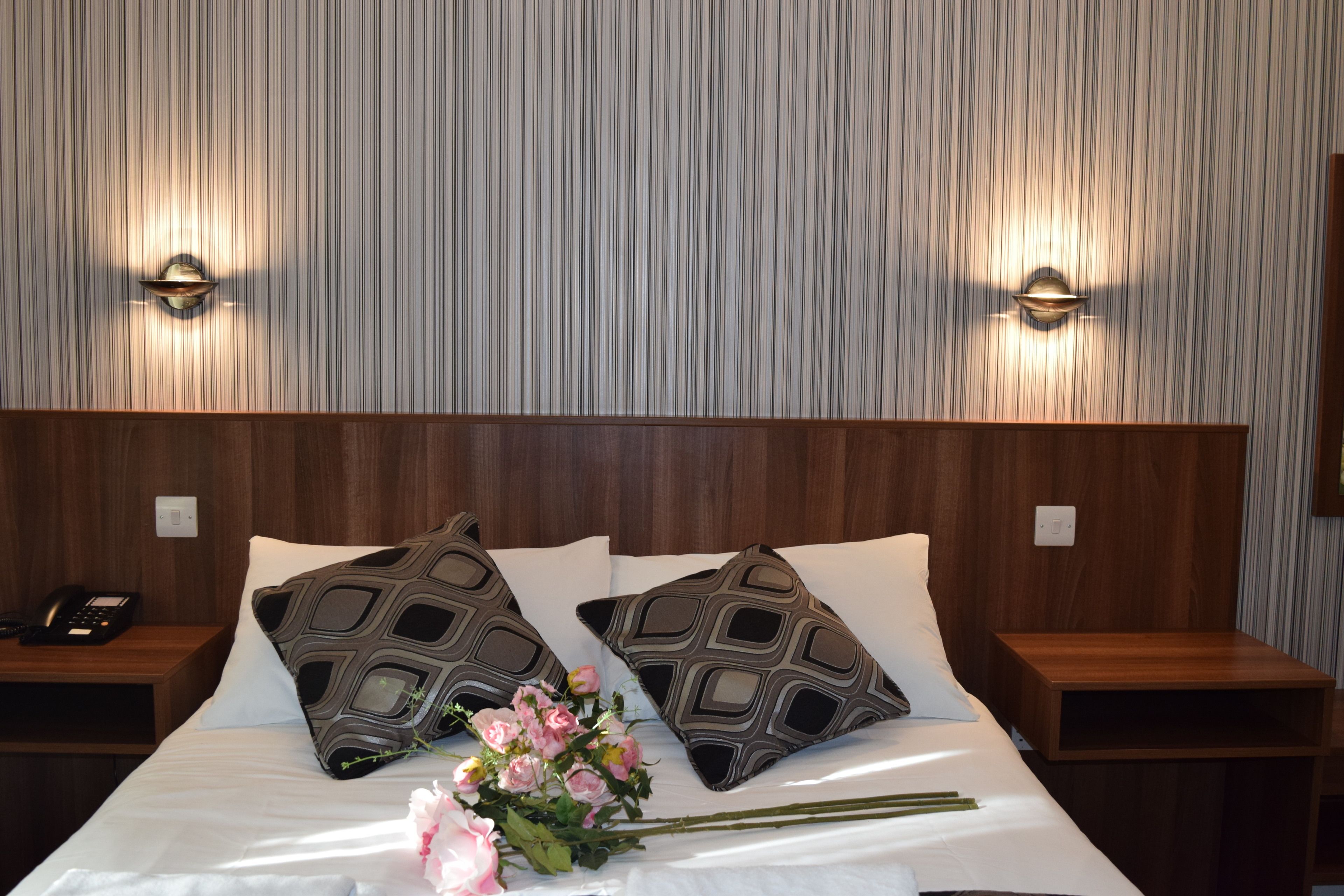 In-room safe, desk, iron/ironing board, free WiFi