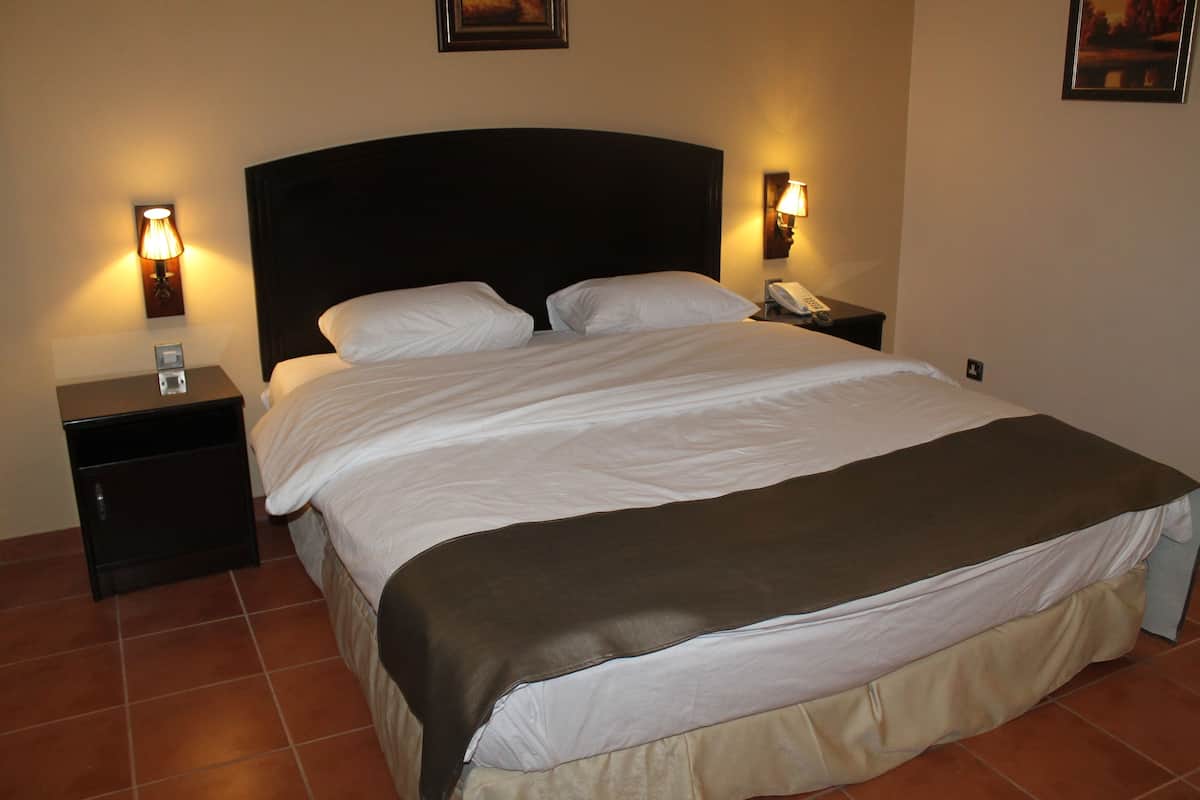 1 bedroom, minibar, in-room safe, desk