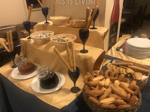 Free daily buffet breakfast 