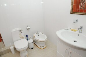 Luxury Suite | Bathroom - Hotel Goncharov (Ulyanovsk)