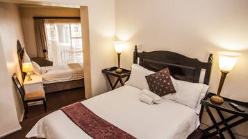 Minibar, iron/ironing board, free WiFi