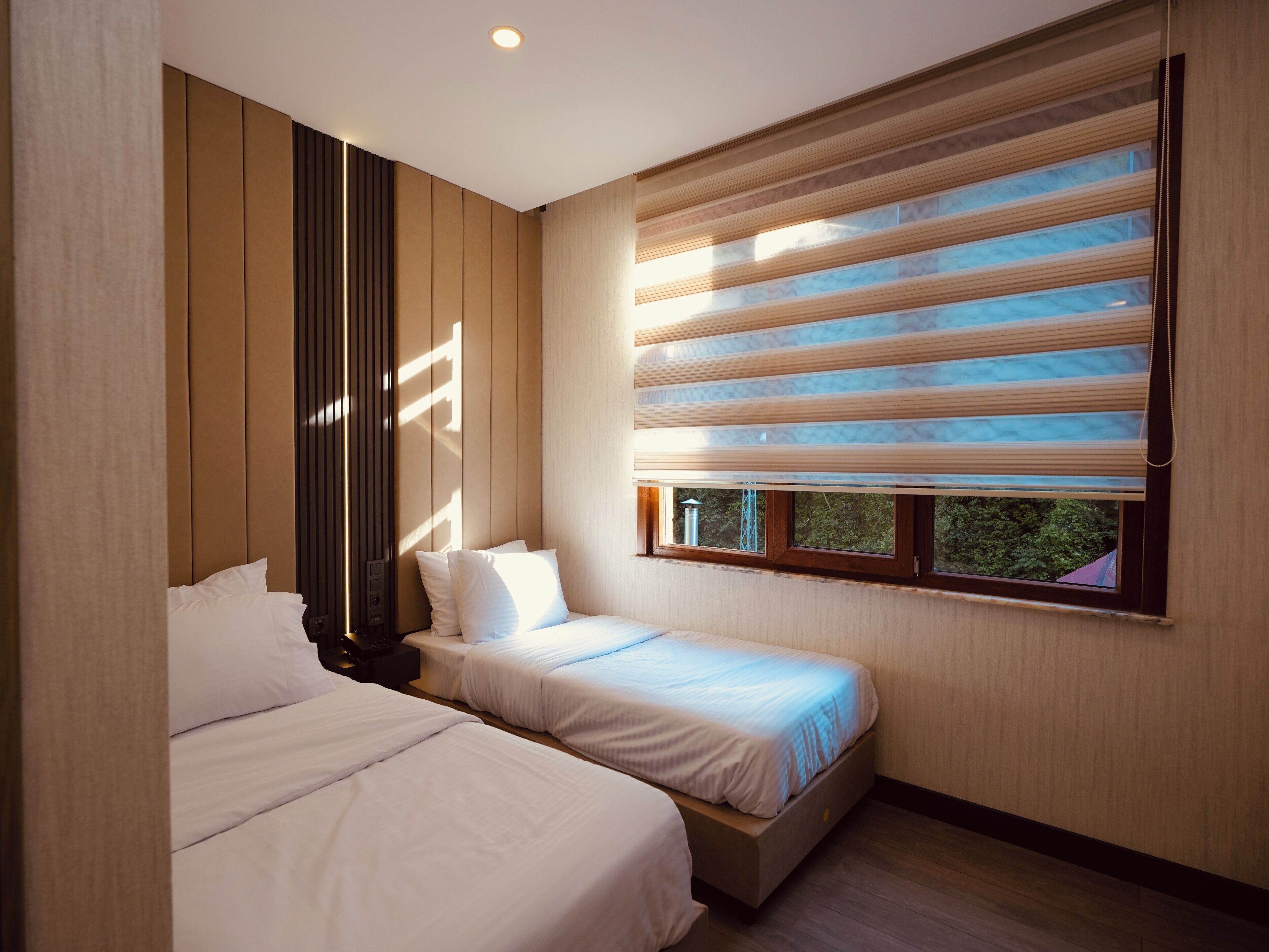 Sistema de insonorización, wifi gratis y ropa de cama 