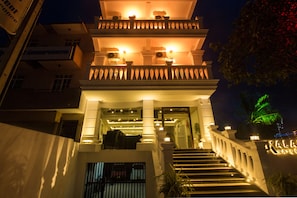 Fachada da propriedade