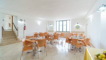 Tägliches inbegriffenes Frühstücksbuffet