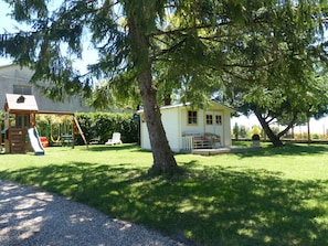 Children's area - Le Cottage Ensoleillé, classified 4 stars,  Vineyards and Family friendly ! (Bécheresse)
