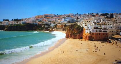 Luxury apartment in a private and relaxing complex