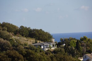 Exterior - Detached villa - 2 south-facing terraces - Exceptional sea view - 5 minutes from the beach (Brando)