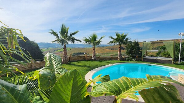 Piscine extérieure, piscine chauffée