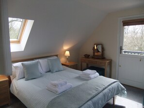 1 Schlafzimmer, Bügeleisen/Bügelbrett, Reisekinderbett, kostenloses WLAN