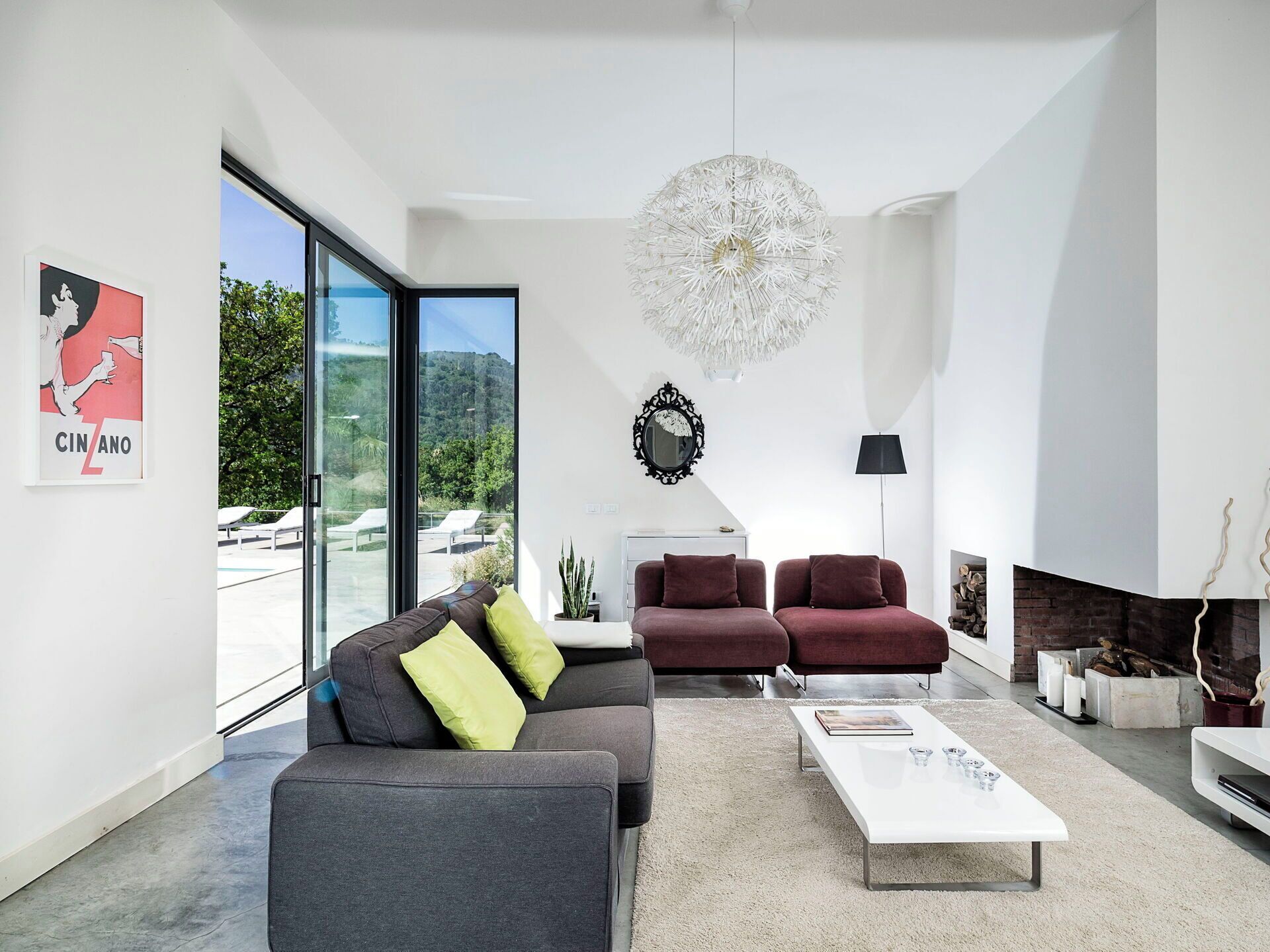 Televisión y reproductor de DVD 