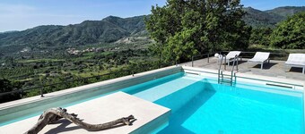 Panoramic villa with private pool