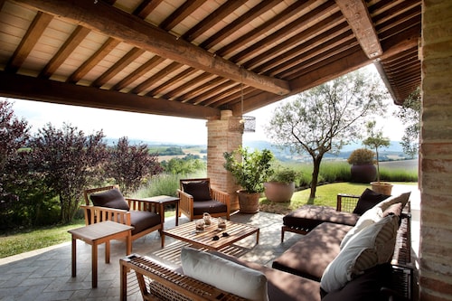 Casale Delle Lavande 10, Emma Villas