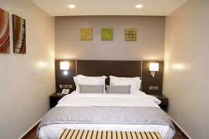 Superior Double Room, 1 Large Single Bed | Egyptian cotton sheets, premium bedding, in-room safe, desk