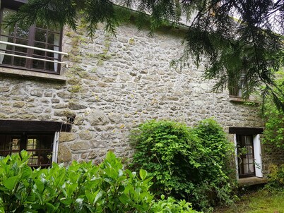 Beautifully Restored Detached Stone House