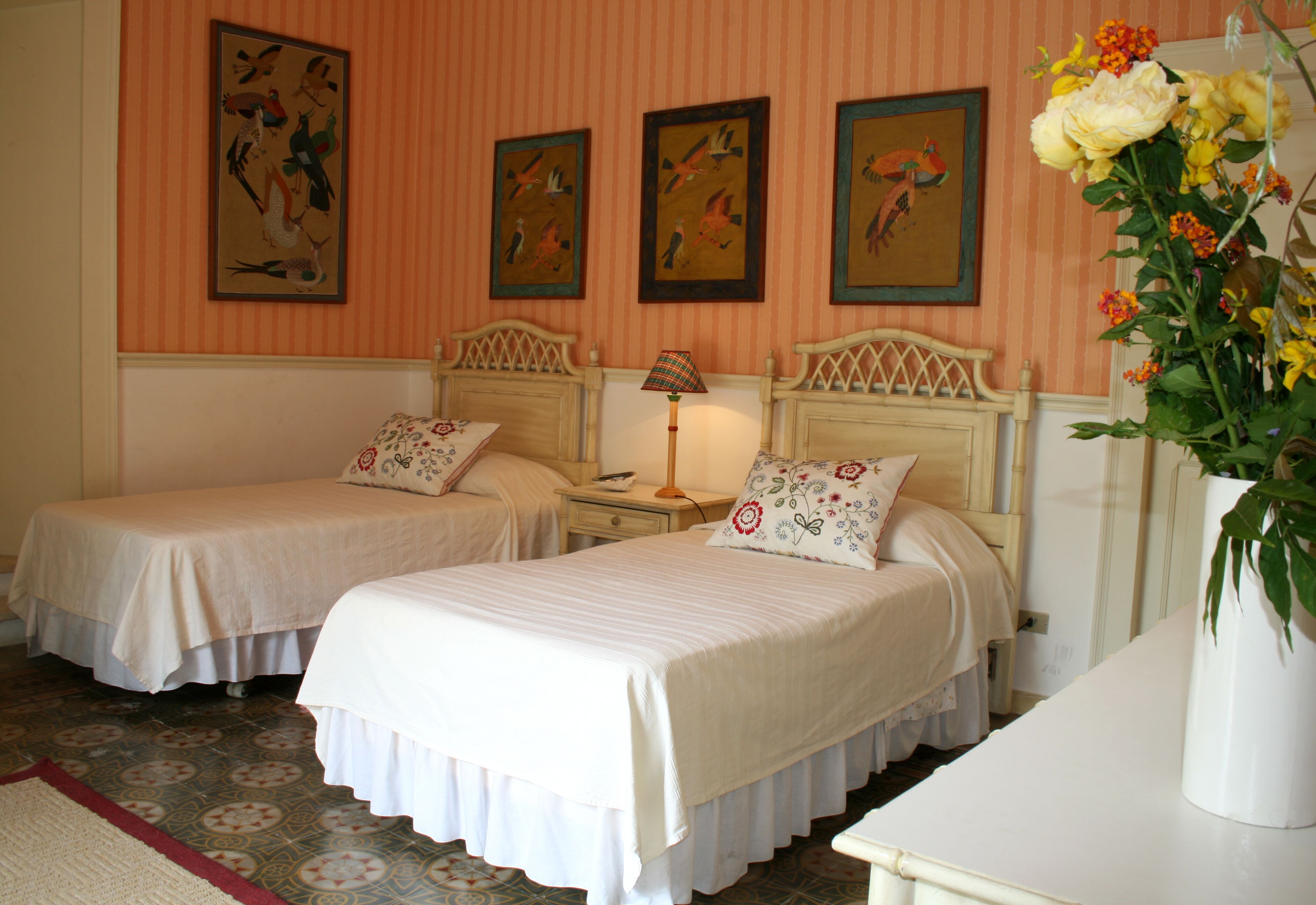 5 Schlafzimmer, Bügeleisen/Bügelbrett, kostenloses WLAN, Bettwäsche