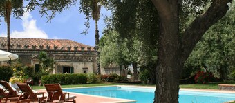 Historical country house near Taormina & the sea. Stunning view of Mt Etna