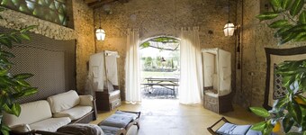 Casabianca 12, Emma Villas