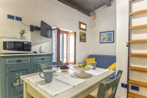 Dining - Studio Cavour (alghero)