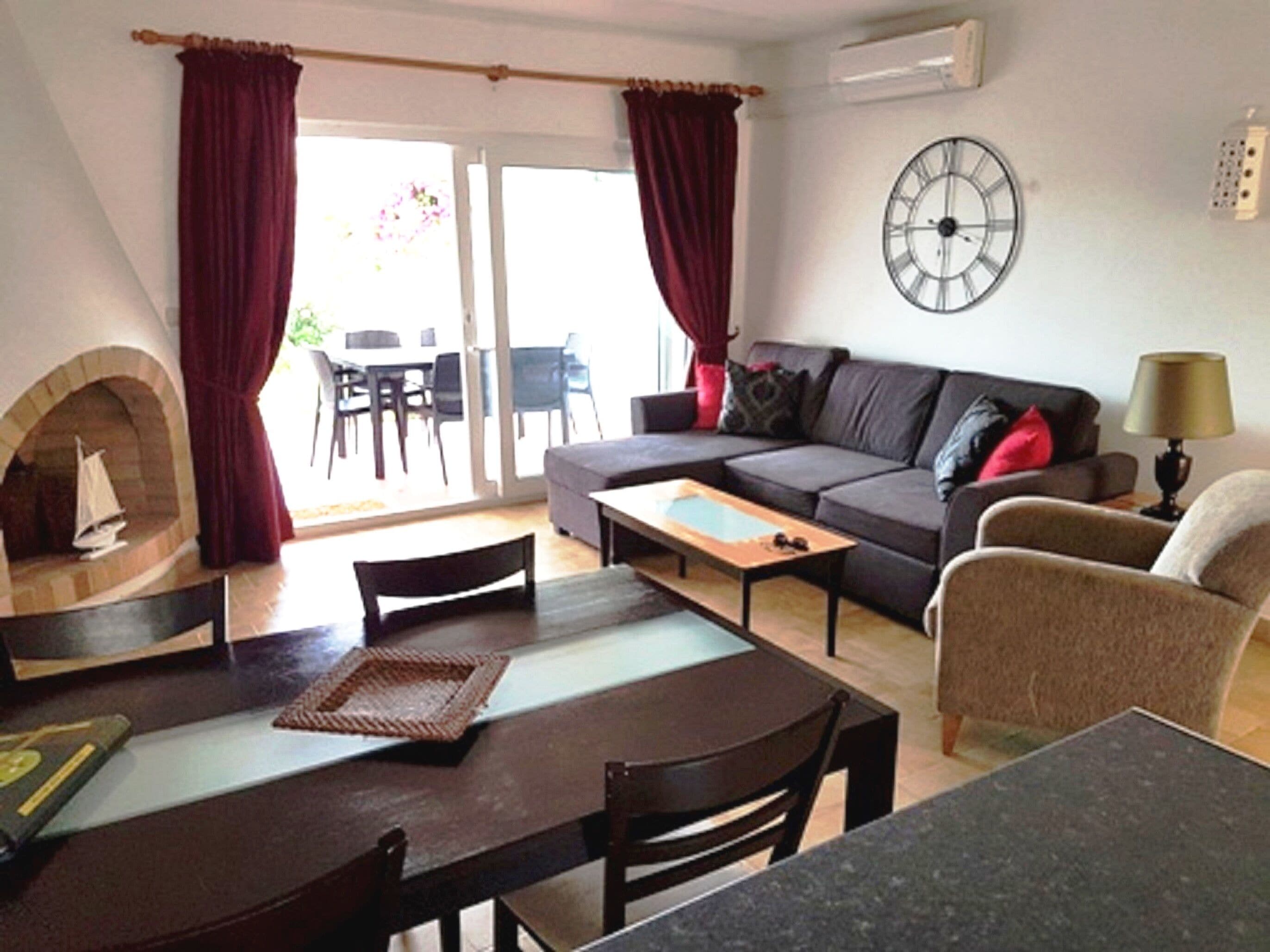 Smart TV, fireplace, video games, DVD player