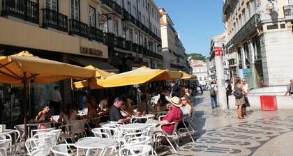 Quiet flat in the middle of the historical center, fully equipped.