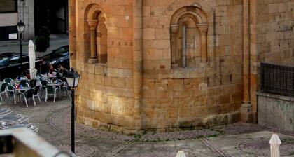 Historic Center, Salamanca. 5 people, 3 rooms, 5 minutes from the main square