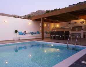 Outdoor pool, a heated pool